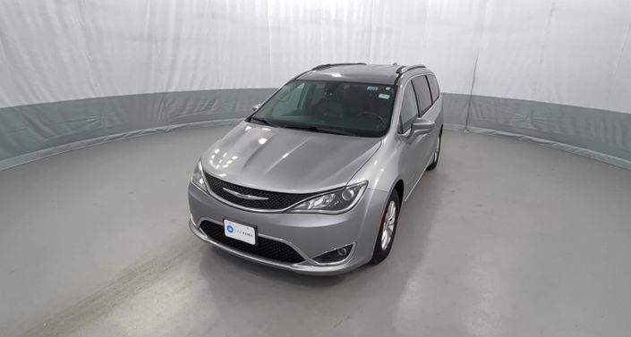 Thumbnail: 2018 Chrysler Pacifica - 1