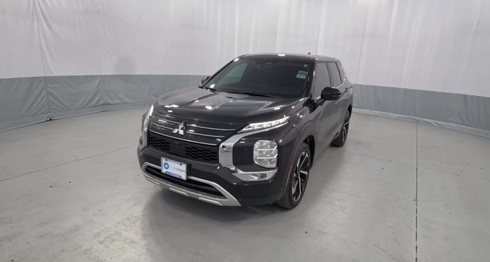 Thumbnail: 2023 Mitsubishi Outlander - 1