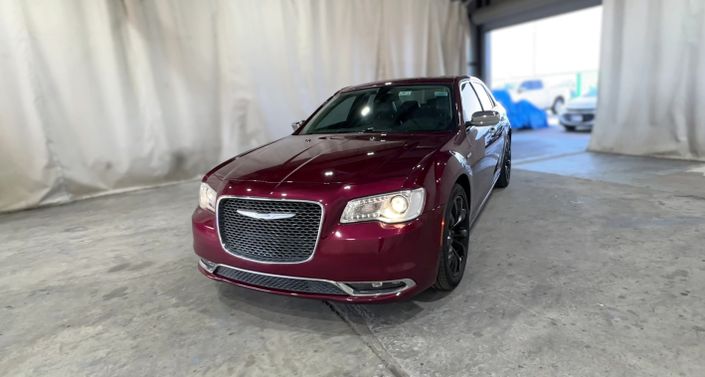 Thumbnail: 2019 Chrysler 300 - 1