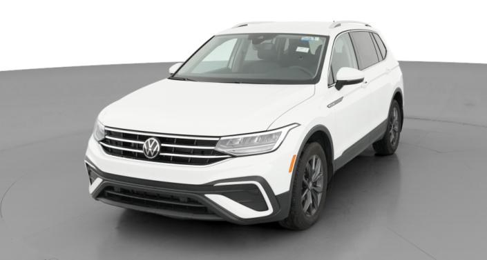 Thumbnail: 2022 Volkswagen Tiguan - 1