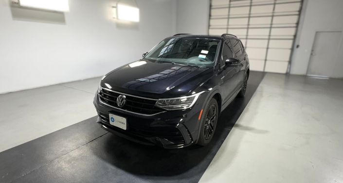 Thumbnail: 2022 Volkswagen Tiguan - 1