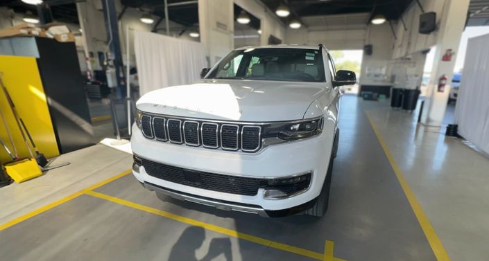 Thumbnail: 2025 Jeep Wagoneer - 1