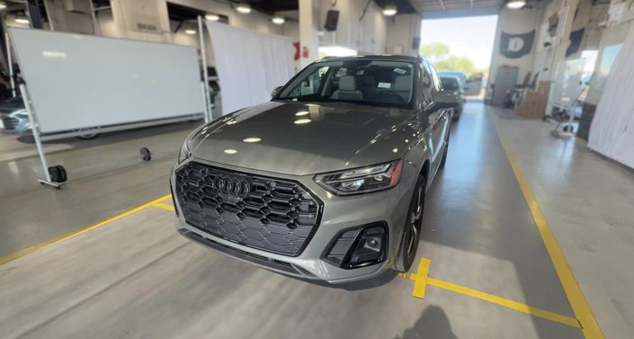 Thumbnail: 2023 Audi Q5 - 1