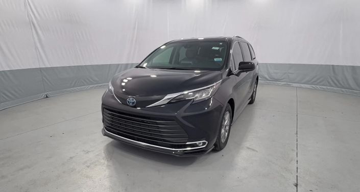 Thumbnail: 2022 Toyota Sienna - 1