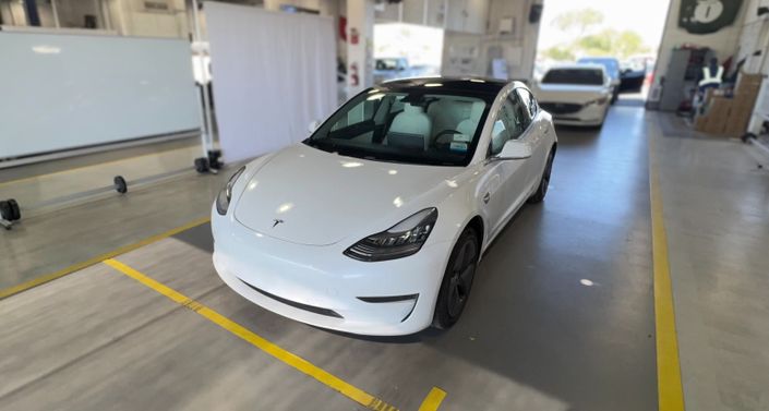 Thumbnail: 2019 Tesla Model 3 - 1