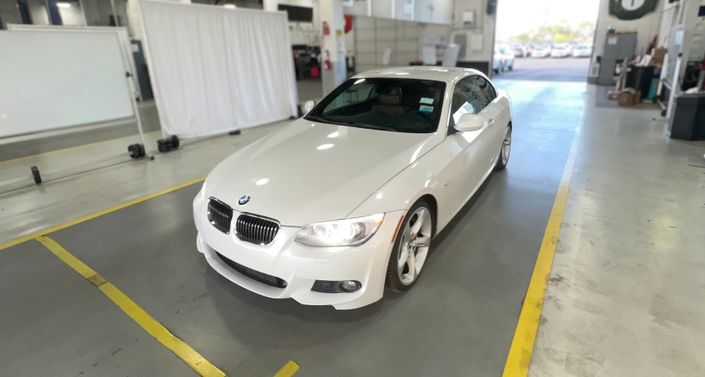 Thumbnail: 2013 BMW 3 Series - 1