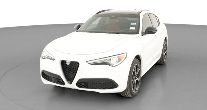 Thumbnail: 2022 Alfa Romeo Stelvio - 1