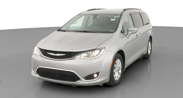 Thumbnail: 2017 Chrysler Pacifica - 1