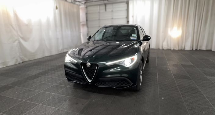 Thumbnail: 2021 Alfa Romeo Stelvio - 1