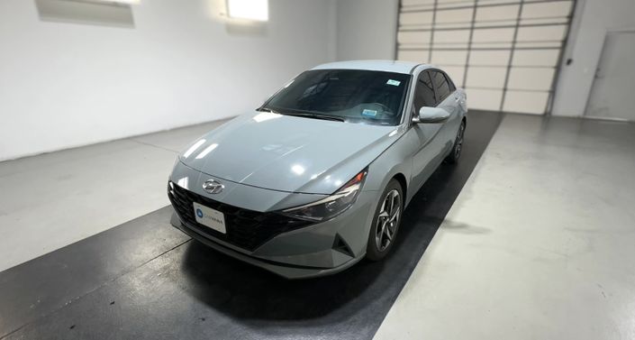 Thumbnail: 2023 Hyundai Elantra - 1