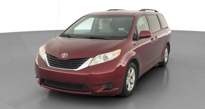 Thumbnail: 2013 Toyota Sienna - 1