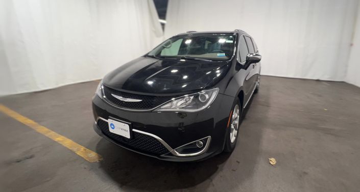 Thumbnail: 2017 Chrysler Pacifica - 1