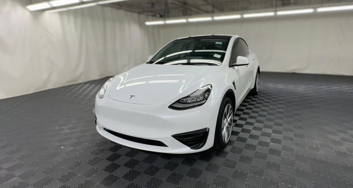 Thumbnail: 2023 Tesla Model Y - 1