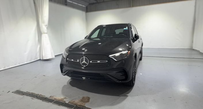 Thumbnail: 2023 Mercedes-Benz GLC - 1