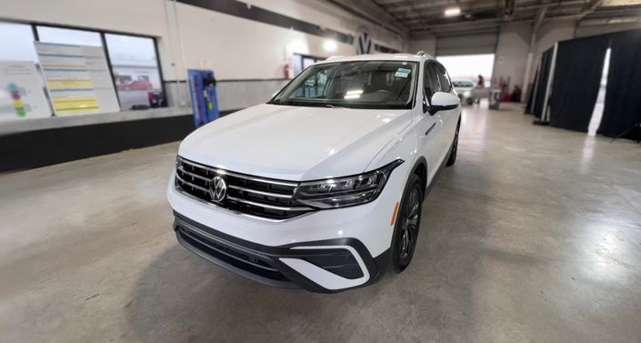 Thumbnail: 2024 Volkswagen Tiguan - 1