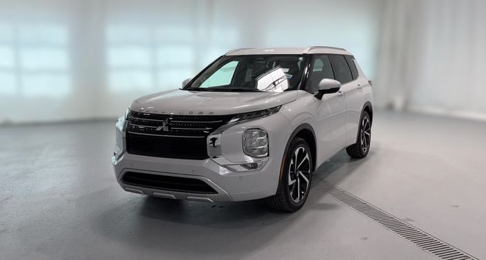 Thumbnail: 2022 Mitsubishi Outlander - 1