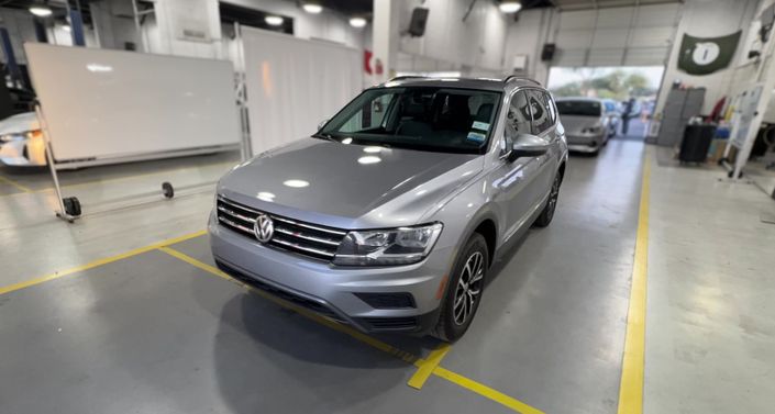 Thumbnail: 2021 Volkswagen Tiguan - 1