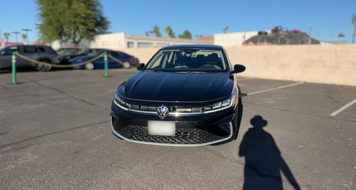 Thumbnail: 2025 Volkswagen Jetta - 1