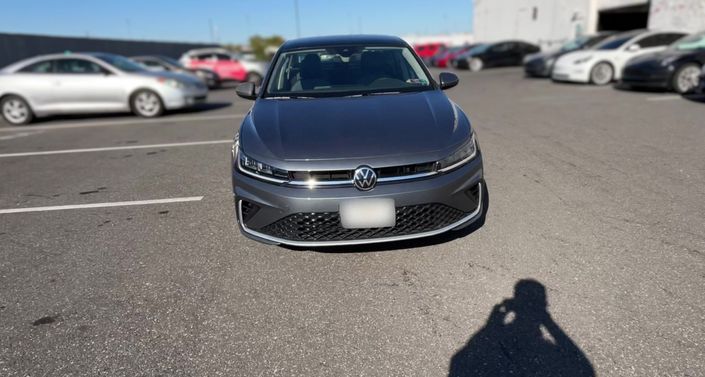 Thumbnail: 2025 Volkswagen Jetta - 1