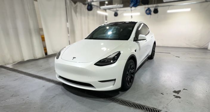 Thumbnail: 2023 Tesla Model Y - 1