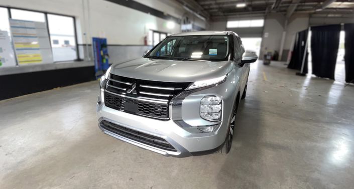 Thumbnail: 2025 Mitsubishi Outlander - 1