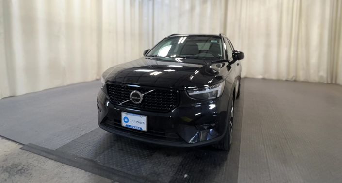 Thumbnail: 2025 Volvo XC40 - 1