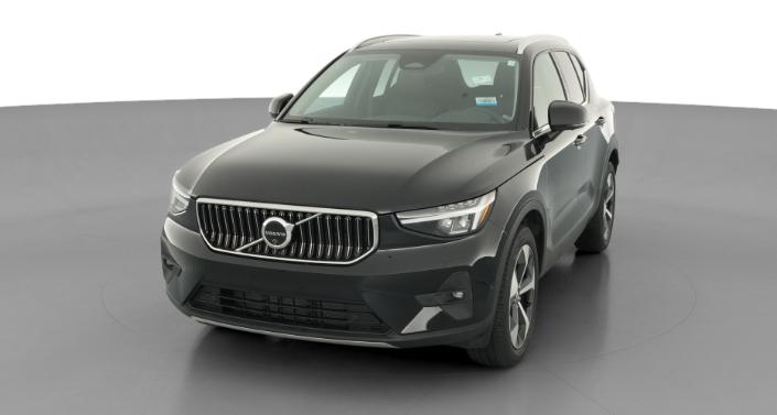 Thumbnail: 2025 Volvo XC40 - 1