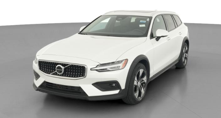 Thumbnail: 2025 Volvo V60 - 1