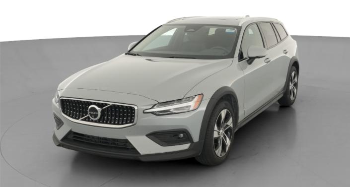 Thumbnail: 2025 Volvo V60 - 1