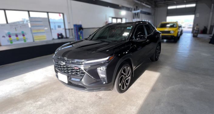 Thumbnail: 2025 Chevrolet Trax - 1