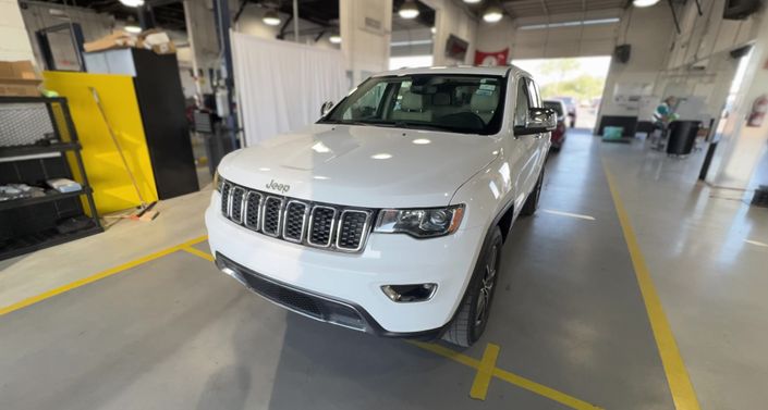 Thumbnail: 2020 Jeep Grand Cherokee - 1