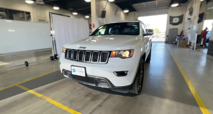 Thumbnail: 2019 Jeep Grand Cherokee - 1