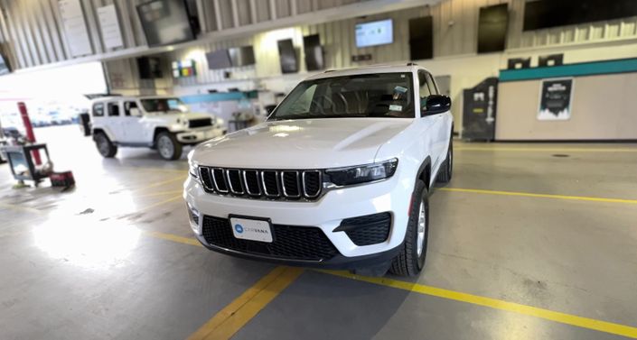 Thumbnail: 2024 Jeep Grand Cherokee - 1