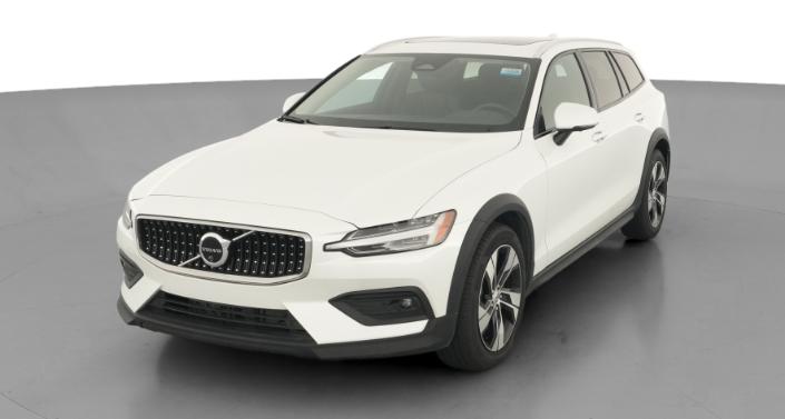 Thumbnail: 2025 Volvo V60 - 1