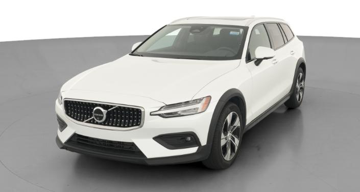 Thumbnail: 2025 Volvo V60 - 1