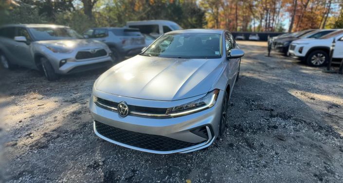 Thumbnail: 2025 Volkswagen Jetta - 1