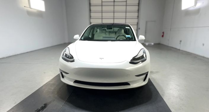 Thumbnail: 2019 Tesla Model 3 - 1
