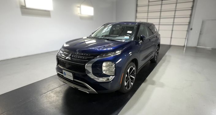 Thumbnail: 2024 Mitsubishi Outlander - 1