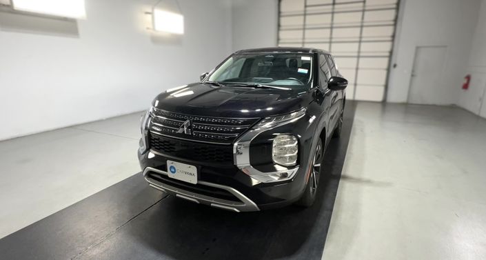 Thumbnail: 2024 Mitsubishi Outlander - 1