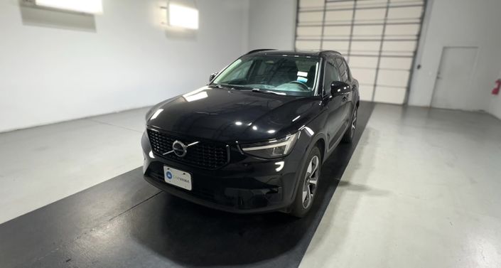 Thumbnail: 2023 Volvo XC40 - 1