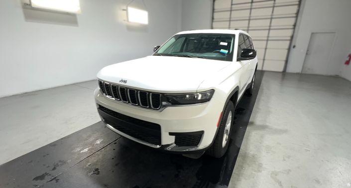 Thumbnail: 2023 Jeep Grand Cherokee L - 1