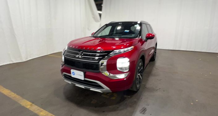Thumbnail: 2023 Mitsubishi Outlander - 1