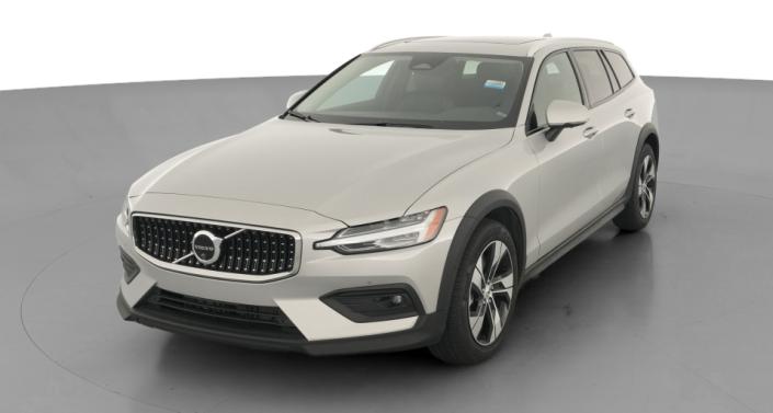 Thumbnail: 2025 Volvo V60 - 1