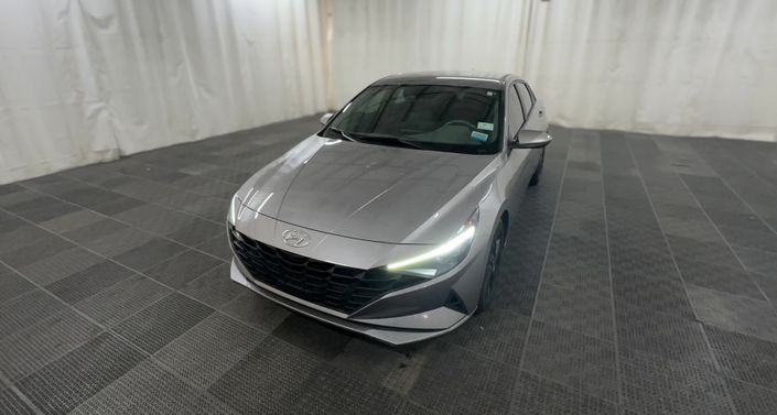 Thumbnail: 2022 Hyundai Elantra - 1