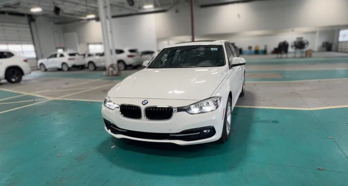 Thumbnail: 2016 BMW 3 Series - 1