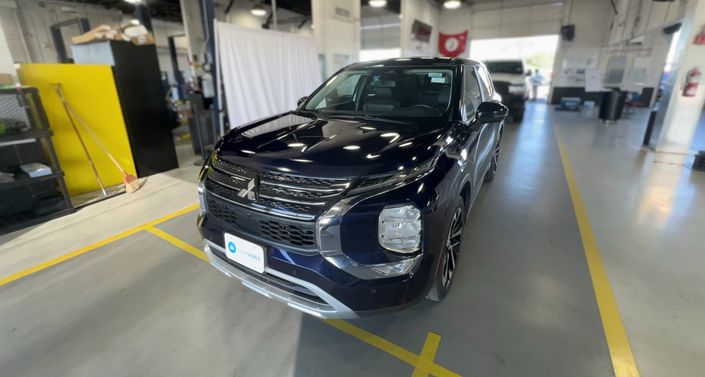 Thumbnail: 2024 Mitsubishi Outlander - 1
