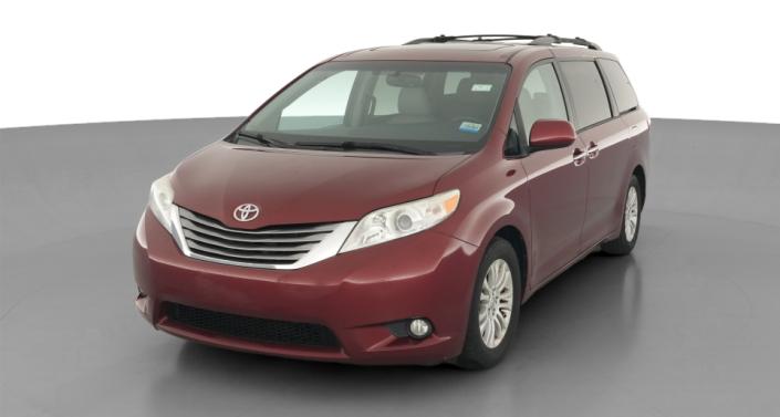 Thumbnail: 2015 Toyota Sienna - 1