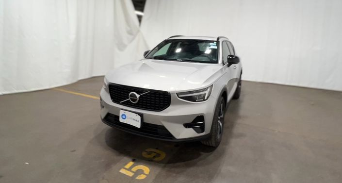 Thumbnail: 2024 Volvo XC40 - 1