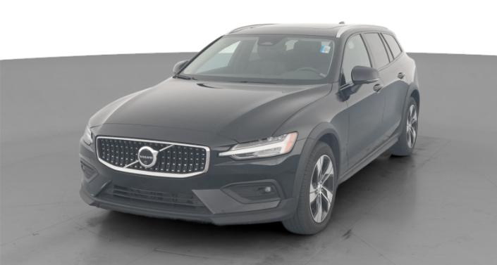 Thumbnail: 2025 Volvo V60 - 1