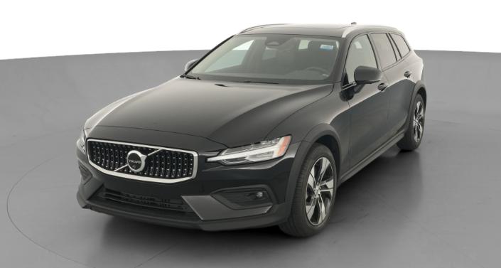 Thumbnail: 2025 Volvo V60 - 1